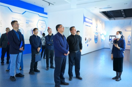 2024年1月，廣州市人民政府副市長賴志鴻一行蒞臨冠昊生物調(diào)研指導